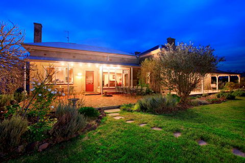 Lochinver Farm Homestead And Cottages - Broome Tourism 1
