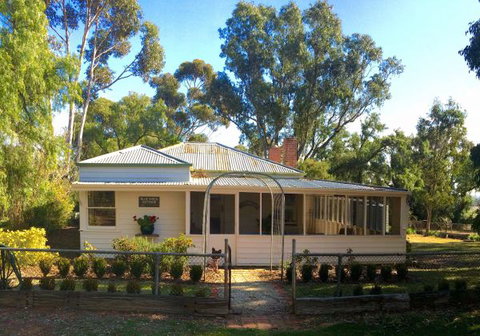 Lochinver Farm Homestead And Cottages - Broome Tourism 6