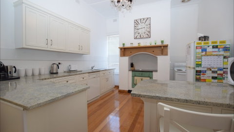 The Provincial Bed & Breakfast - Broome Tourism 0