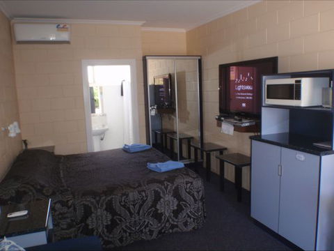 Murray Bridge Central Olympic Motel And Cottages - Broome Tourism 5