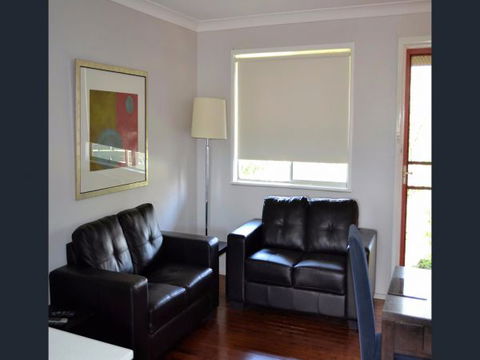 Narrabri West Apartments - Broome Tourism 3
