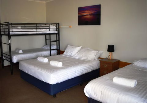 Port Albert Motel - Broome Tourism 6