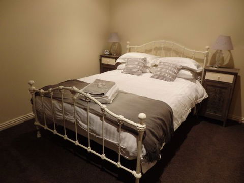Quartz Cottage - Broome Tourism 6