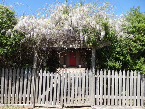 Quartz Cottage - Broome Tourism 9