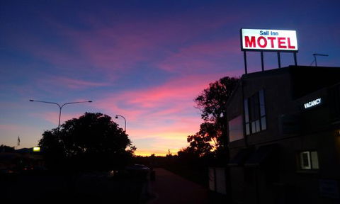 Sail Inn - Yeppoon - Broome Tourism 8