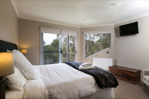 Snow Fall Lodge At Falls Creek - Broome Tourism 3