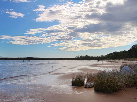Strahan Beach Tourist Park - Broome Tourism 0