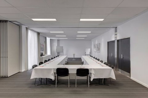 Travelodge Hotel Melbourne Docklands - Broome Tourism 3