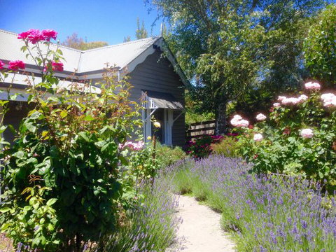 Valley View Cottage - Broome Tourism 0