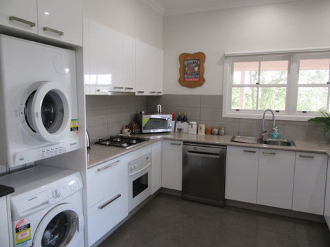 Valley View Cottage - Broome Tourism 2
