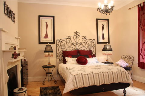 Azalea Cedar-Rose Villa - Broome Tourism 0