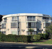 Beach Park Motel - Broome Tourism