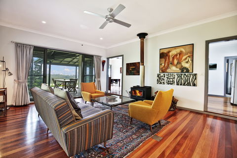 Borrowdale - Broome Tourism 0