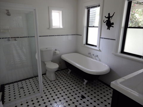 Dot's House - Broome Tourism 3
