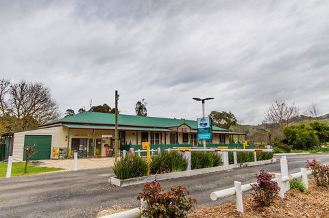 Eildon Riverside Holiday Park - Broome Tourism 6