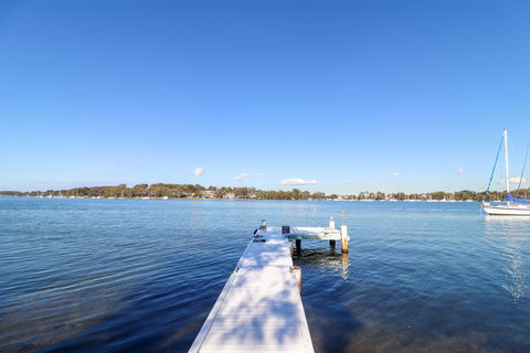 El Lago Jetty - Broome Tourism 9