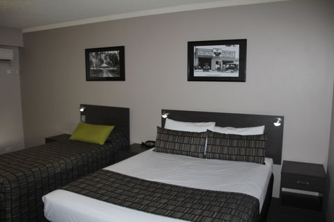 Galaxy Motel - Broome Tourism 2