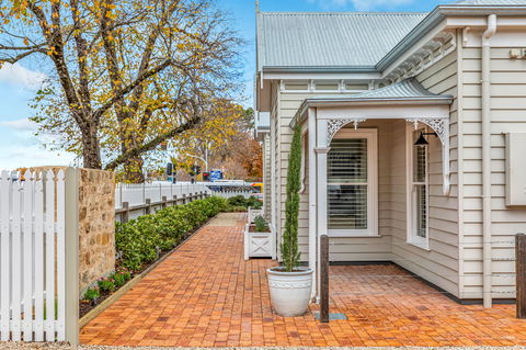 Grandview Accommodation - The Elm Tree Apartments - Broome Tourism 0