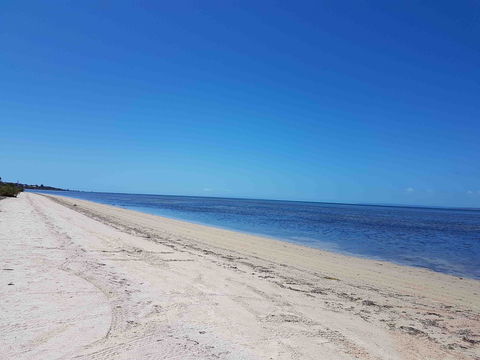 Kingscote Tourist Park And Family Units - Broome Tourism 0
