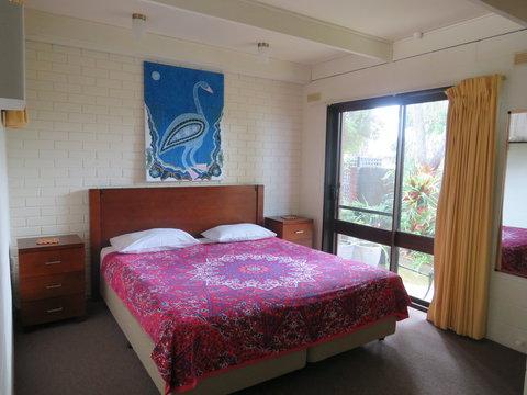 Lakes Waterfront Motel - Broome Tourism 3