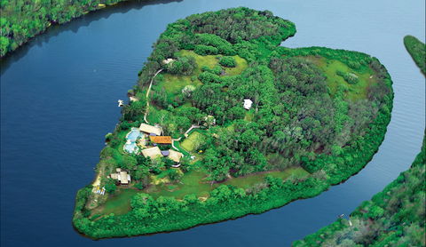 Makepeace Island - Sir Richard Branson's Australian Home - Broome Tourism 6