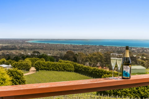 Mornington Peninsula Glamping - Broome Tourism 4