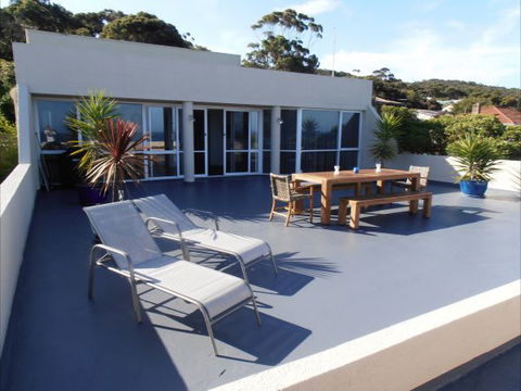 Seadream At Lorne - Broome Tourism 1
