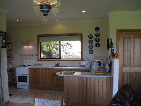 Plovers Ridge Country Retreat - Broome Tourism 3