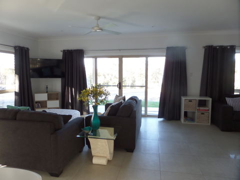 Secret Refuge At Portland Gate - Broome Tourism 2