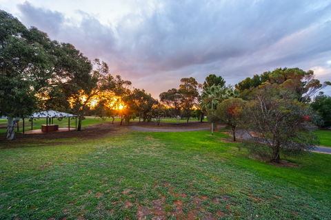 Shamore Apartments - Walnut Ave Mildura - Broome Tourism 1