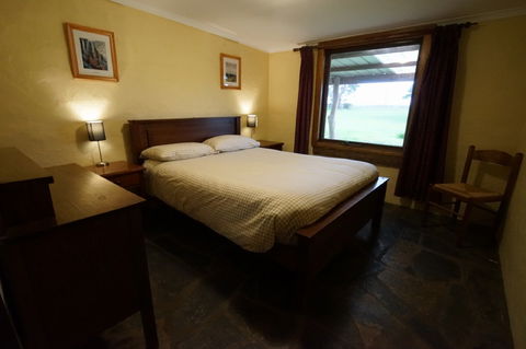 Southern Ocean Retreats - Goondooloo Cottage - Broome Tourism 6