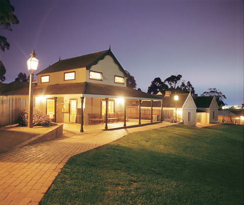 Sovereign Hill Hotel - Broome Tourism 0