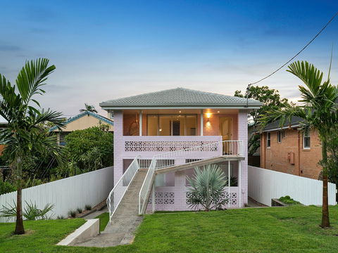 Sunset Beach - Summer Breeze - Broome Tourism 1