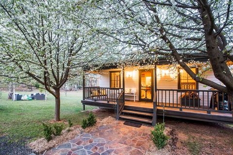 The Guesthouse: Hill End - Broome Tourism 2