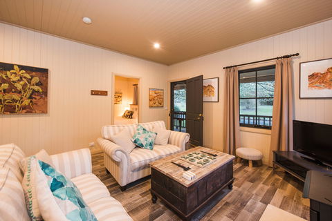 The Guesthouse: Hill End - Broome Tourism 6