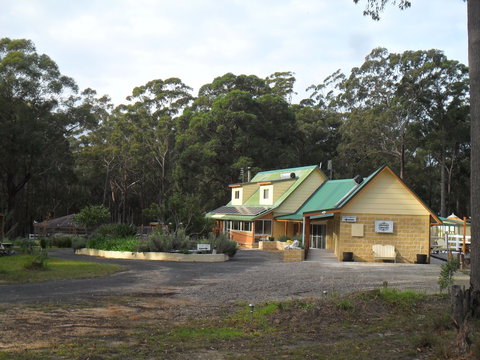 The Malone's Bed And Breakfast Guest Rooms - Broome Tourism 9
