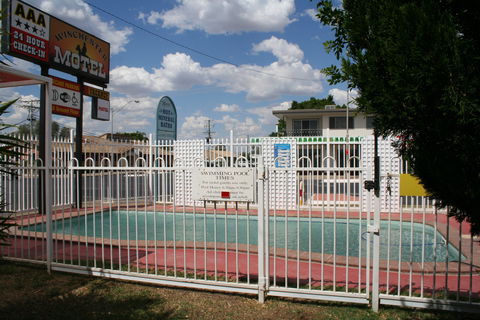 Winchester Motel Moree - Broome Tourism 5