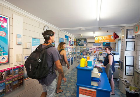 Airlie Beach YHA - Broome Tourism 9