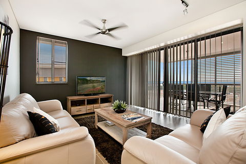 Ananya Executive - Broome Tourism 0