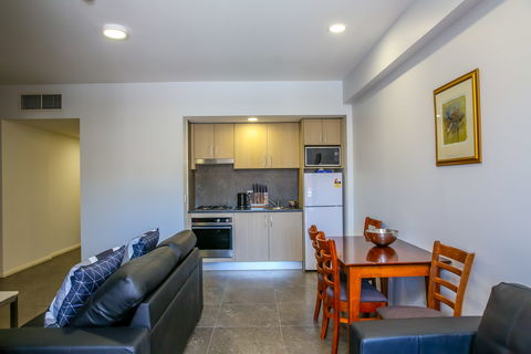 Boulevard On Beaumont Apartment Hotel - Broome Tourism 1