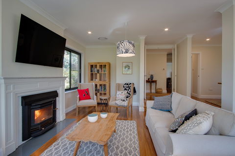 Cadogan Country House - Broome Tourism 1