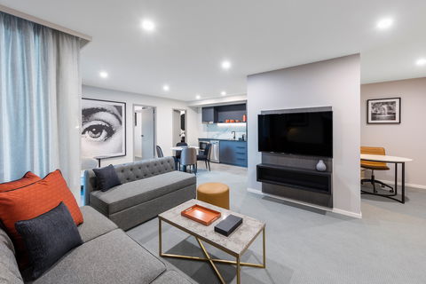 Deco Hotel Canberra - Broome Tourism 8