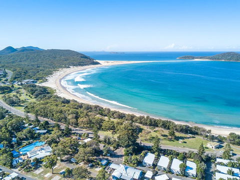 Fingal Bay Holiday Park - Broome Tourism 0