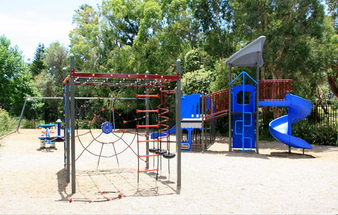 Fingal Bay Holiday Park - Broome Tourism 3