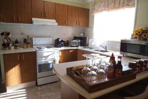 Hillview Bed And Breakfast - Broome Tourism 4