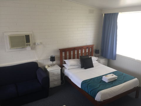 Jubilee Motor Inn - Broome Tourism 3