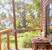 Lorne Foreshore Caravan Park - Broome Tourism