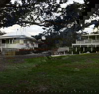 Loughmore House and Cottage - Broome Tourism