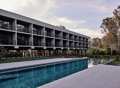Mitchelton Hotel - Broome Tourism 7