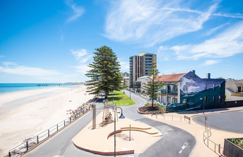 Seawall Apartments - Broome Tourism 0